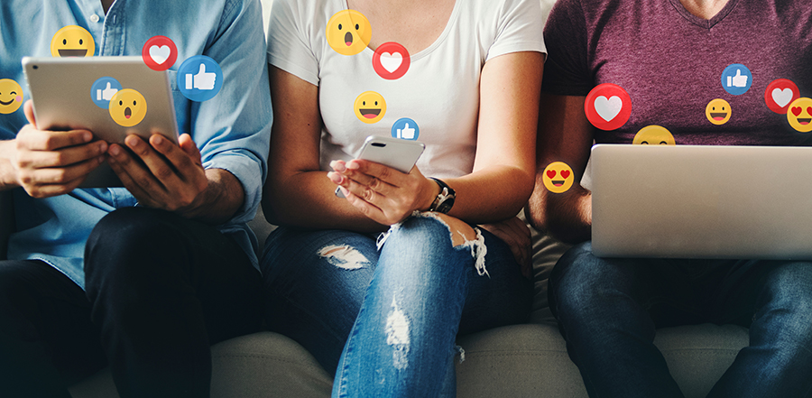 The Dark Side of Scrolling: 7 Social Media Behaviors to Avoid